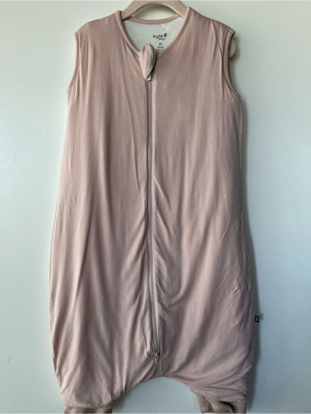 Kyte Baby - Sleep Bag Walker in Blush M 2.5 tog